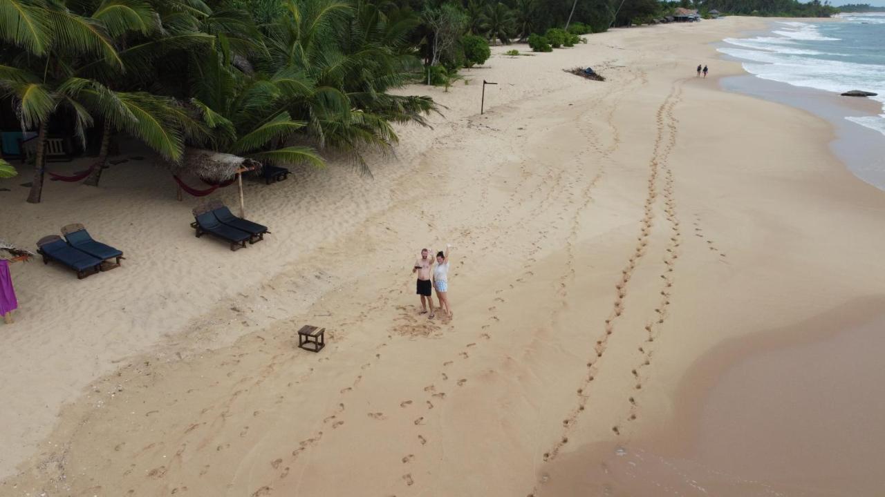 Marakolliya Beach Resort Tangalle Buitenkant foto