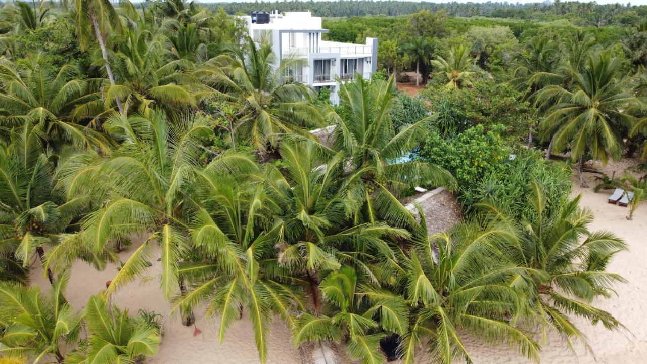 Marakolliya Beach Resort Tangalle Buitenkant foto