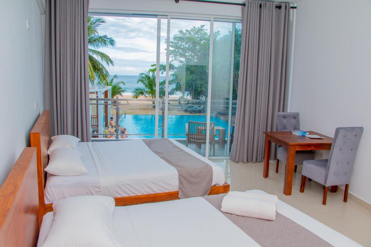 Marakolliya Beach Resort Tangalle Buitenkant foto