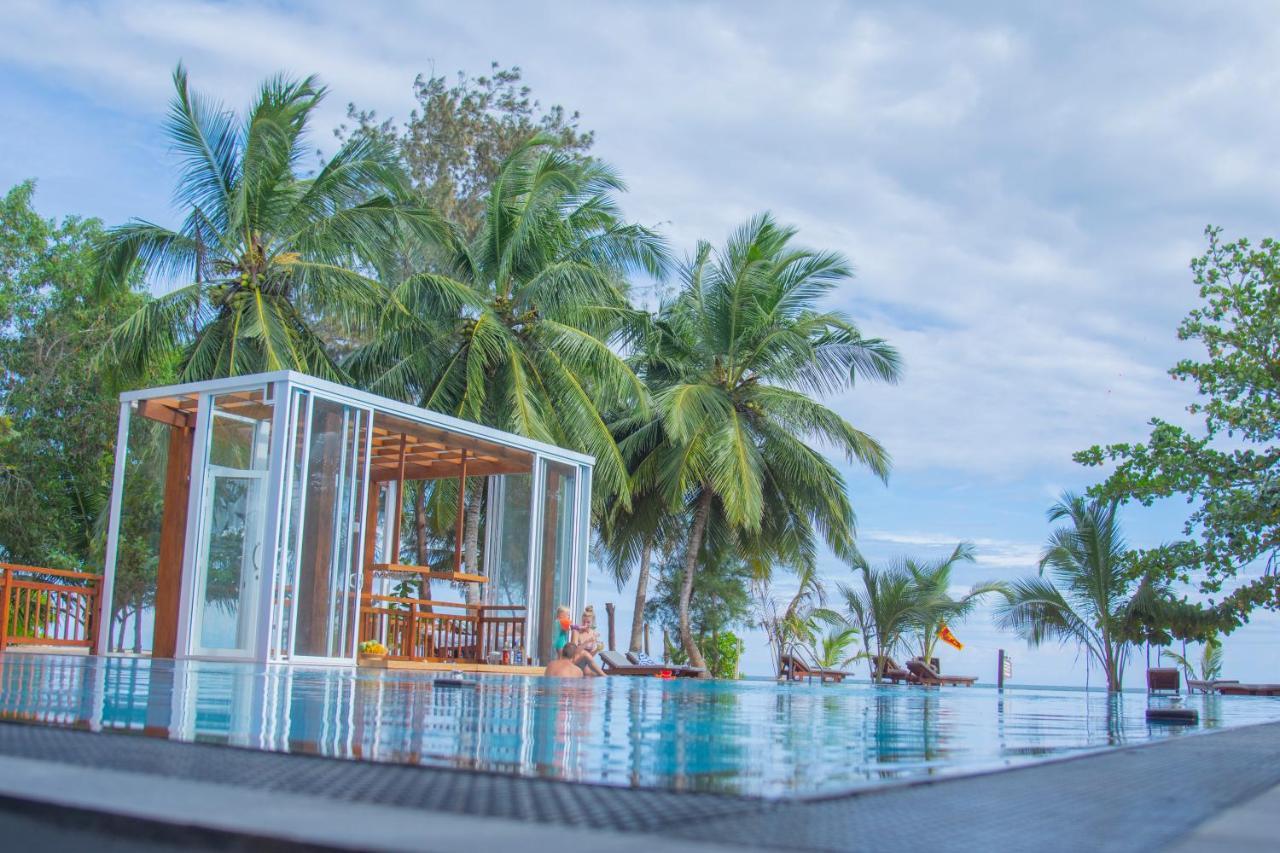 Marakolliya Beach Resort Tangalle Buitenkant foto