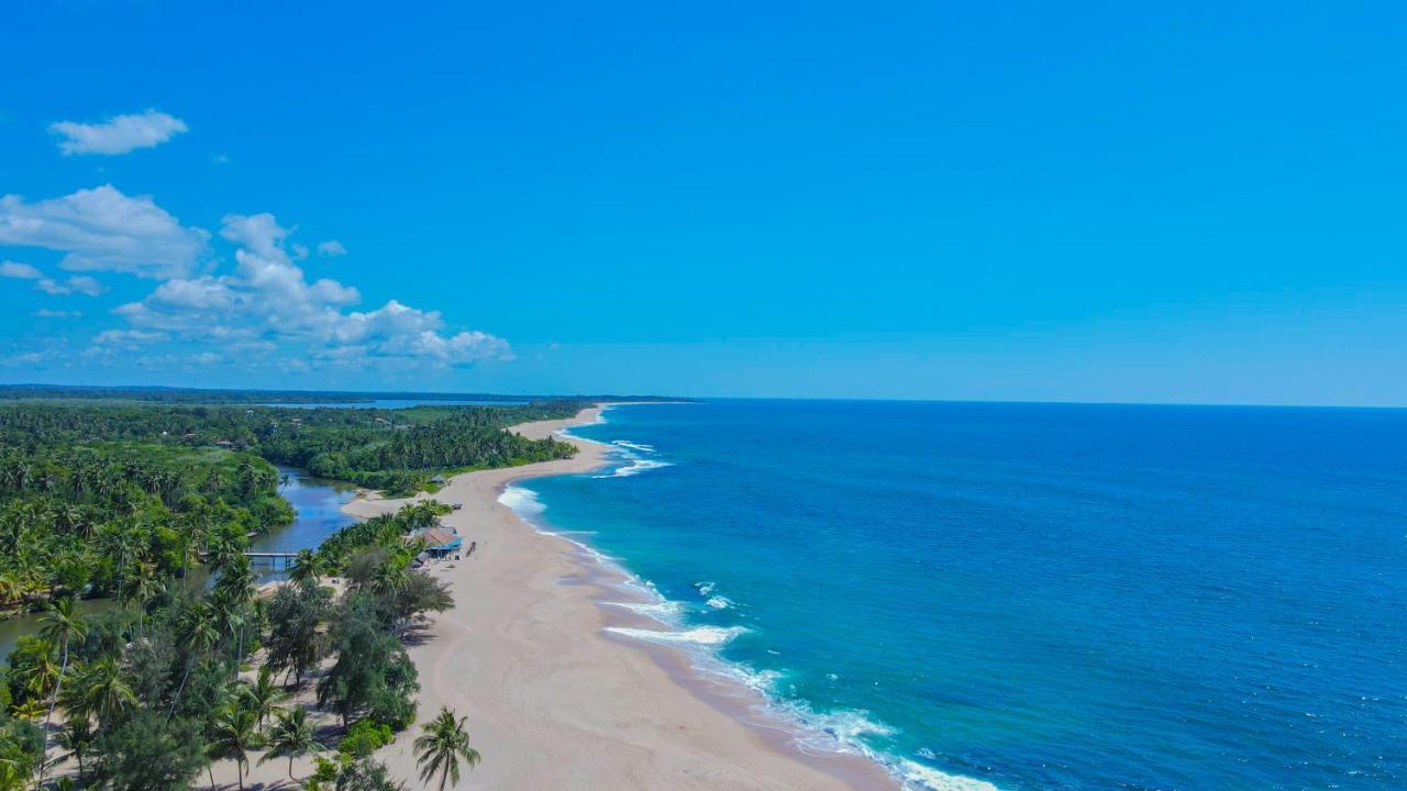 Marakolliya Beach Resort Tangalle Buitenkant foto